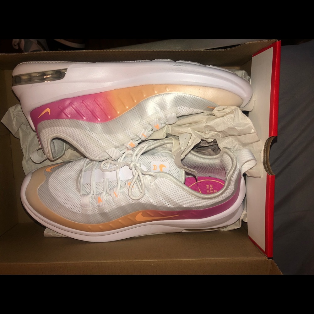 Nike Air Max Axis